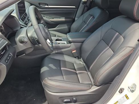 New 2026 Nissan Altima 2.5 SR AWD/4WD image 6