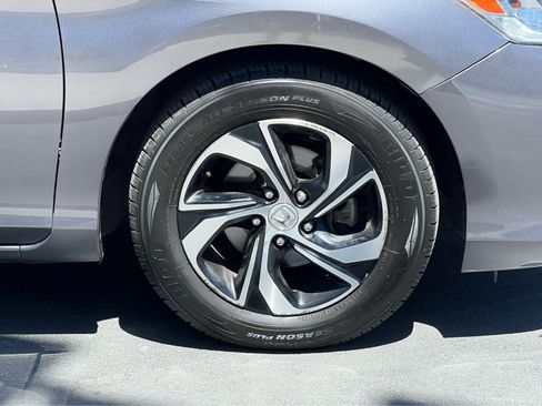 Used 2017 Honda Accord LX image 9