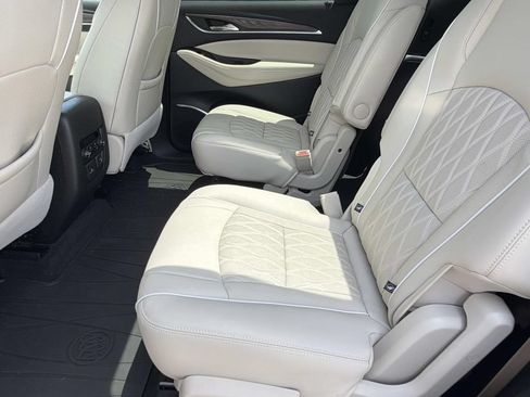 Used 2023 Buick Enclave Avenir FWD image 15