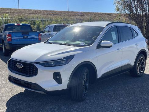 New 2026 Ford Escape Platinum w/ Premium Technology Package image 7