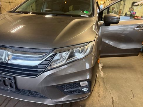 Used 2018 Honda Odyssey EX image 30