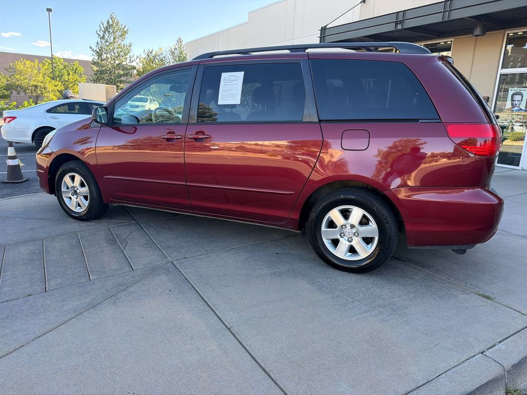 Used 2004 Toyota Sienna CE FWD image 9