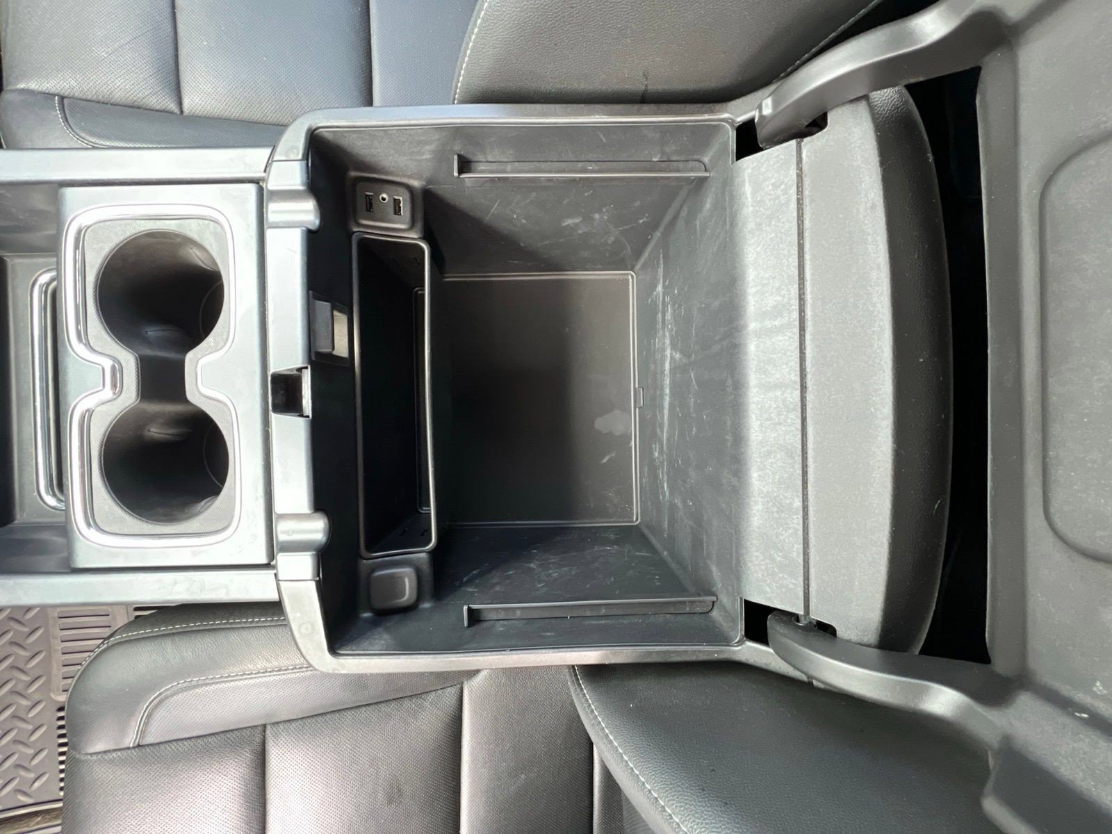 Used 2018 Chevrolet Silverado 2500 LTZ w/ Vortec Plus Package AWD/4WD image 24