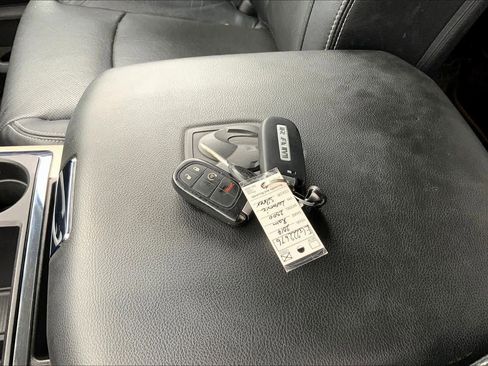 Used 2014 RAM 2500 Laramie w/ Protection Group image 14