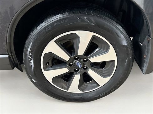 Used 2018 Subaru Forester 2.5i Premium image 10
