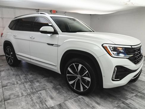 Used 2025 Volkswagen Atlas SEL Premium R-Line AWD/4WD image 3