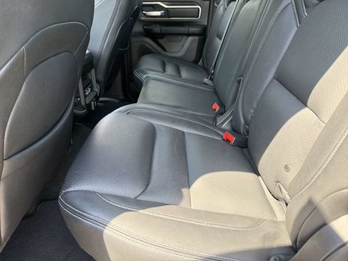 Used 2022 RAM 1500 Big Horn w/ Night Edition AWD/4WD image 10
