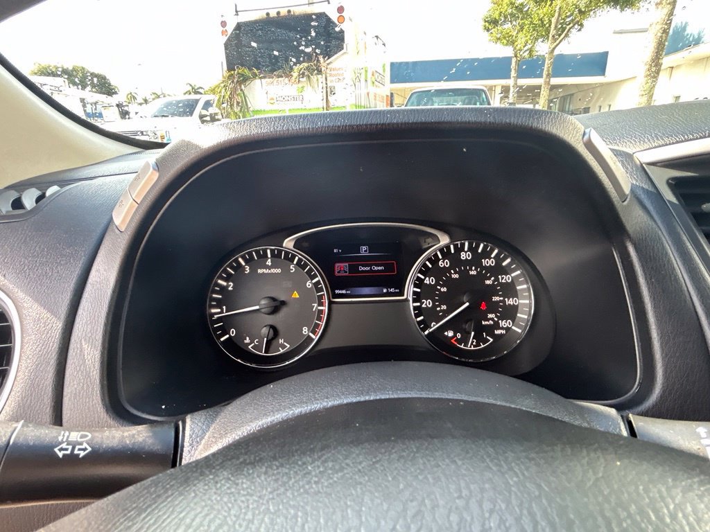 Used 2017 Nissan Pathfinder SV w/ Trailer Tow Package FWD image 38