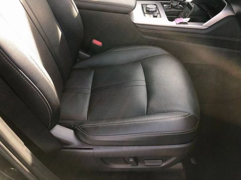 Used 2024 MAZDA CX-90 3.3 Turbo w/ Premium Package AWD/4WD image 18