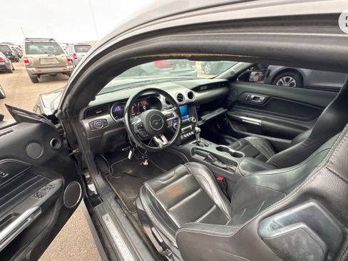 Used 2021 Ford Mustang GT Premium w/ Equipment Group 401A RWD image 6