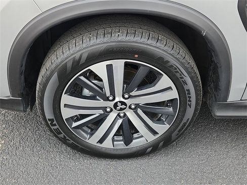 Used 2025 Mitsubishi Outlander Sport AWD image 21