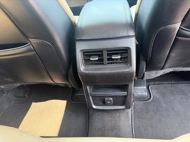 Used 2015 Ford Edge SEL w/ Equipment Group 201A AWD/4WD image 20