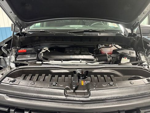 Used 2025 Chevrolet Silverado 1500 Custom image 50