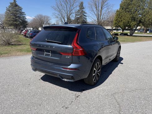 Used 2024 Volvo XC60 B5 Plus AWD/4WD image 5