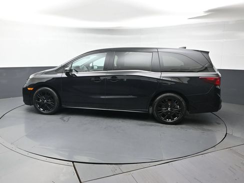 Used 2025 Honda Odyssey Sport-L image 3