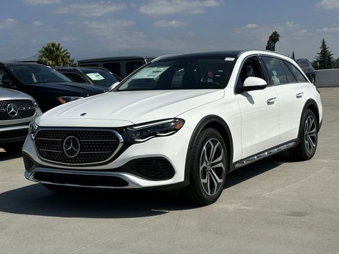 New 2025 Mercedes-Benz E 450 4MATIC All-Terrain Wagon image 5