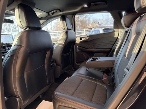 Used 2023 Ford Escape ST-Line w/ Tech Pack #1 image 31