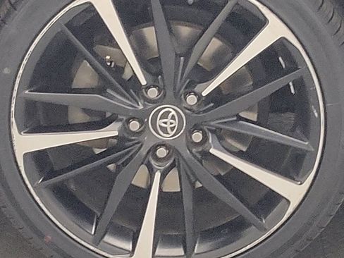 Used 2018 Toyota Camry XSE w/ Driver Assist Package image 31