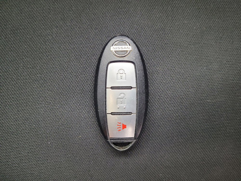Used 2020 Nissan Pathfinder S FWD image 32