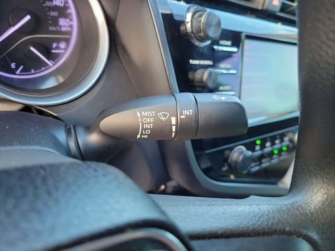 Used 2019 Toyota Camry LE FWD image 25