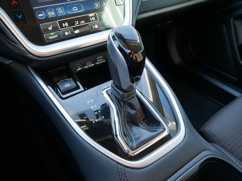 Used 2024 Subaru Outback Premium image 24