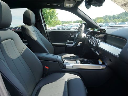 New 2025 Mercedes-Benz GLB 250 4MATIC image 64