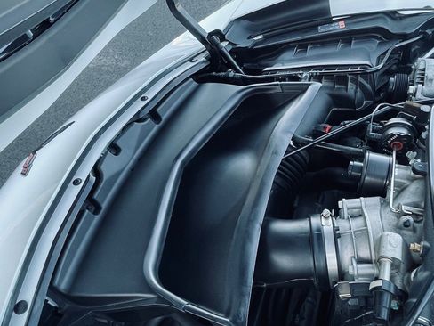 Used 2015 Chevrolet Corvette Z06 w/ 3LZ Preferred Equipment Group image 50