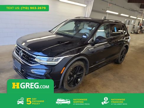 Used 2022 Volkswagen Tiguan SE R-Line image 1