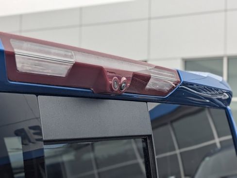 Used 2024 GMC Sierra 1500 AT4X image 18