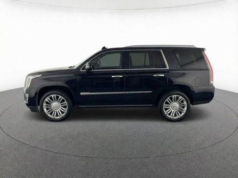 Used 2019 Cadillac Escalade Platinum image 4