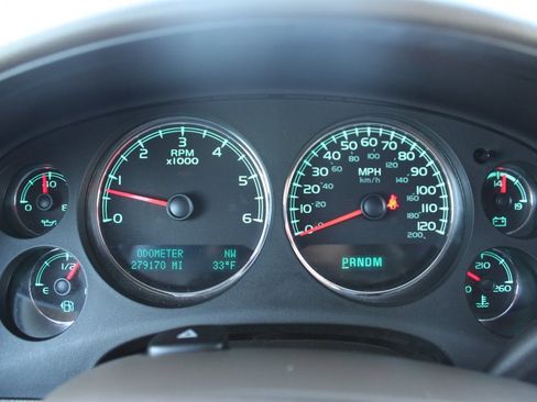 Used 2012 GMC Yukon SLT w/ SLT-2 Equipment Package image 25