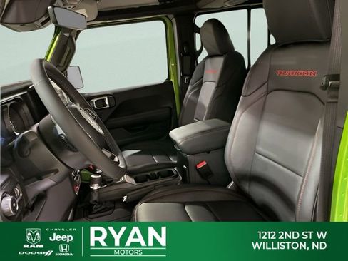 New 2026 Jeep Wrangler Unlimited Rubicon AWD/4WD image 28