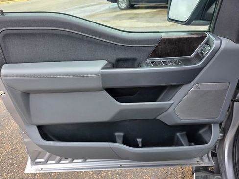 Used 2022 Ford F150 Lariat w/ Equipment Group 501A Mid image 26