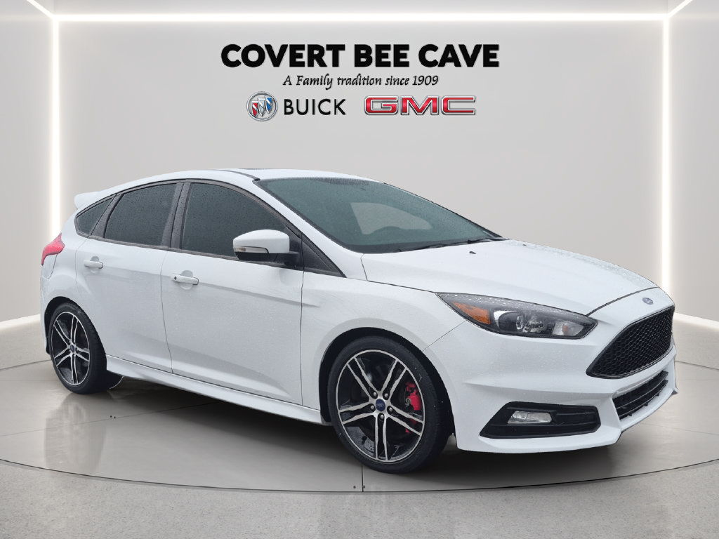Used 2016 Ford Focus ST w/ Equipment Group 402A FWD image 1