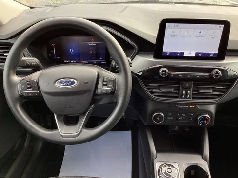 Used 2023 Ford Escape AWD image 15