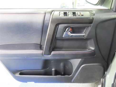 Used 2023 Toyota 4Runner TRD Off-Road Premium w/ Moonroof Package AWD/4WD image 14