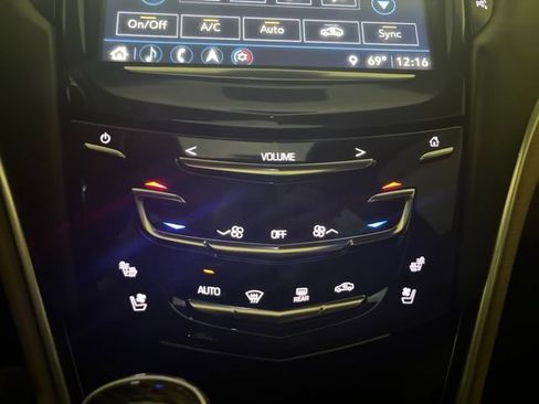 Used 2019 Cadillac XTS Platinum FWD image 32