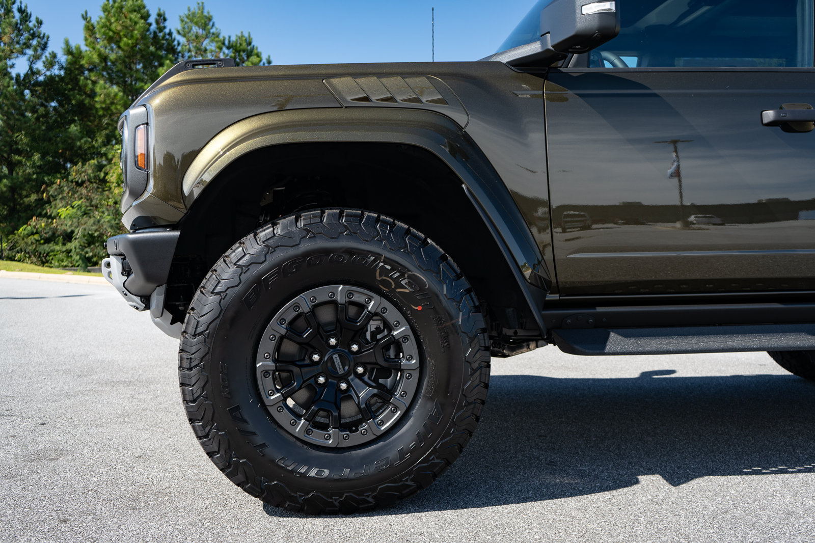 New 2026 Ford Bronco Raptor w/ Interior Carbon Fiber Pack AWD/4WD image 12