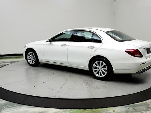 Used 2017 Mercedes-Benz E 300 4MATIC image 7