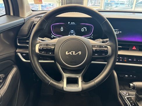 Used 2024 Kia Sportage EX image 19