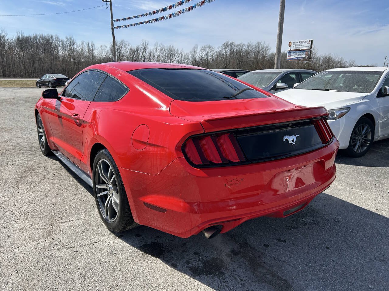 Used 2017 Ford Mustang Coupe RWD image 5