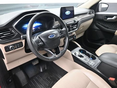 Used 2020 Ford Escape Titanium AWD/4WD image 14