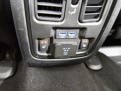 Used 2024 Dodge Durango GT image 18