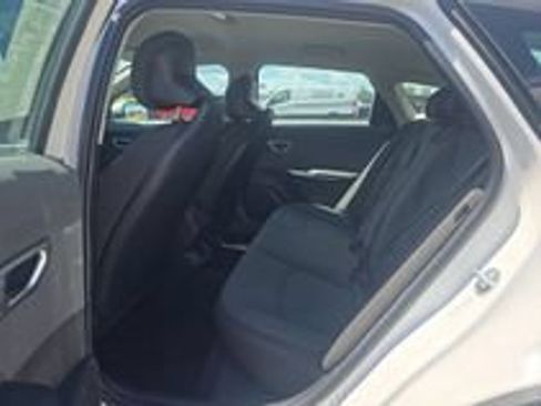 Used 2025 Kia K4 FWD image 16