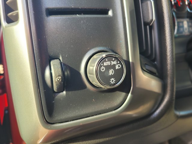 Used 2018 Chevrolet Silverado 1500 LT w/ LT Eassist Package RWD image 19