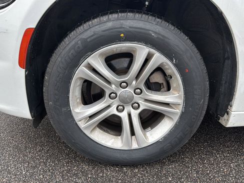 Used 2020 Dodge Charger SXT image 6