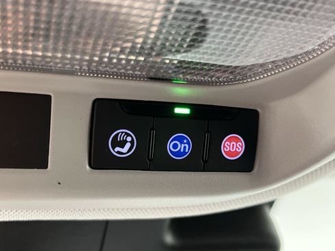 Certified 2024 Chevrolet Trax ACTIV FWD image 25