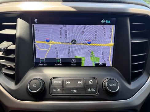 Used 2019 GMC Acadia Denali w/ Technology Package FWD image 16
