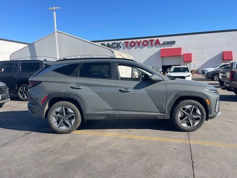 Used 2025 Hyundai Tucson SEL image 3