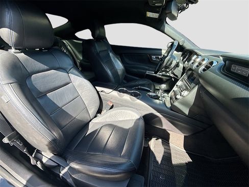 Used 2016 Ford Mustang V6 w/ Equipment Group 051A image 30